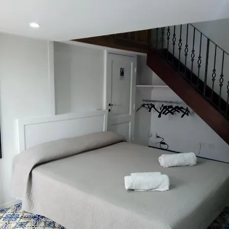 Casa Isabella Loc Turist Br Липари